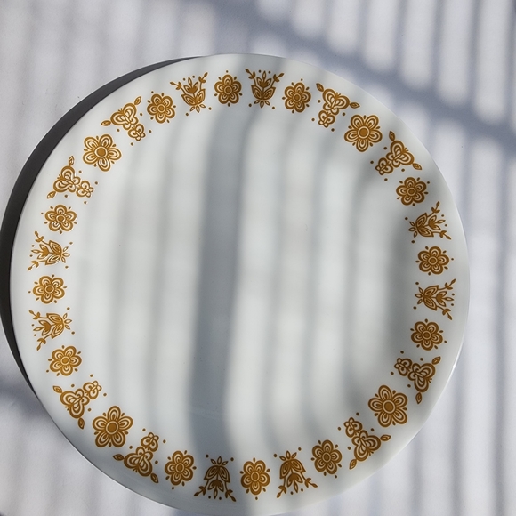 Set of (5) Corelle plates - Picture 6 of 10